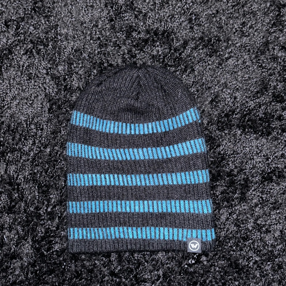 Men’s  Black / Blue Knitted Beanie
